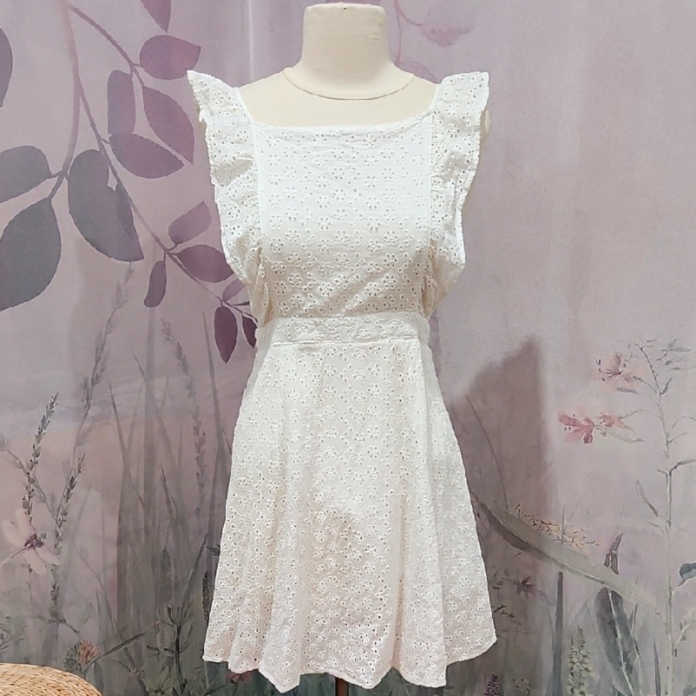 HYFVE HYFVE HYFVE Girls Elegant White Eyelet Dress Small